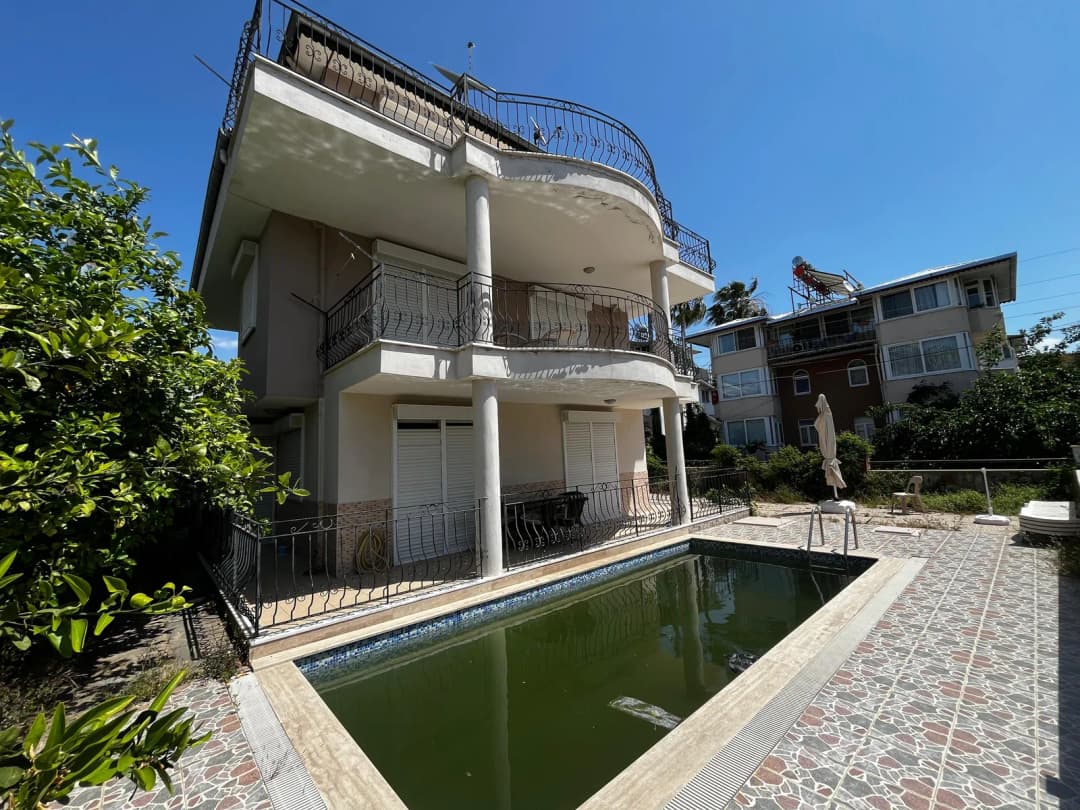 300 M Vom Meer Entfernt: 4+1 Einfamilienhaus In Konaklı | Privater Pool | Geeignet Für Aufenthalt Und Staatsbürgerschaft