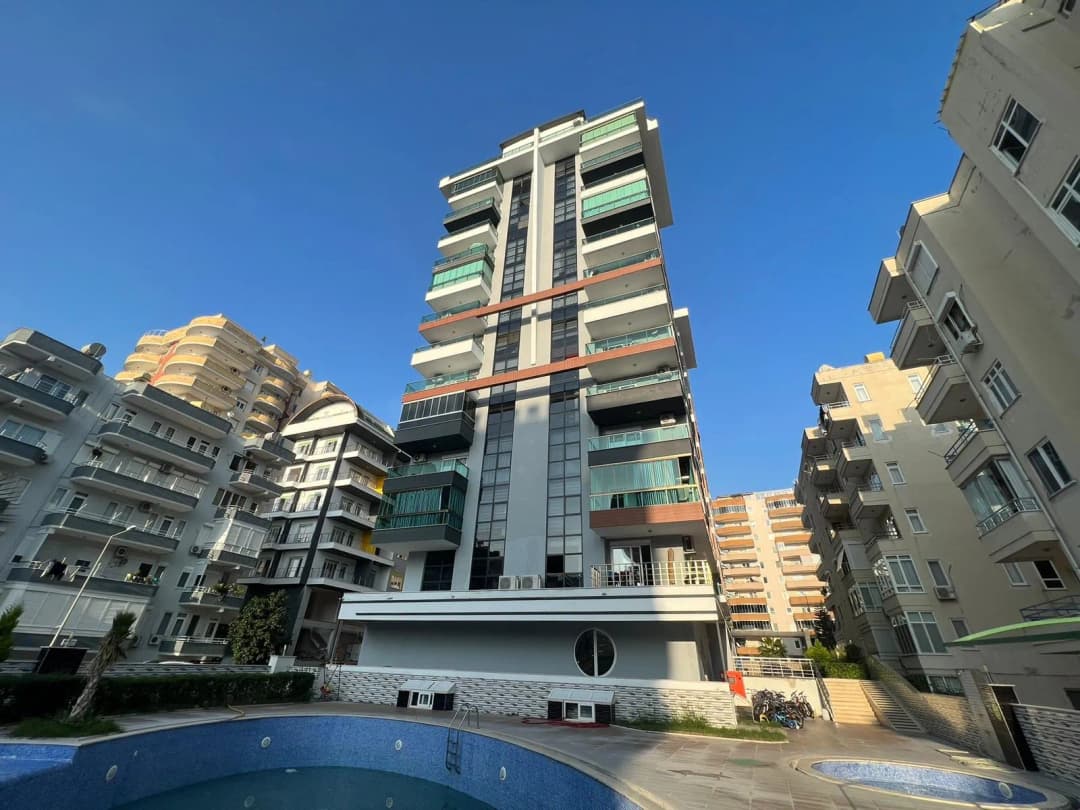 Verkauf Einer Möblierten 2+1 Wohnung In Der Mahmutlar Famıly 2 Anlage | 500 Meter Zum Meer | Luxuriöse Anlage Mit Pool