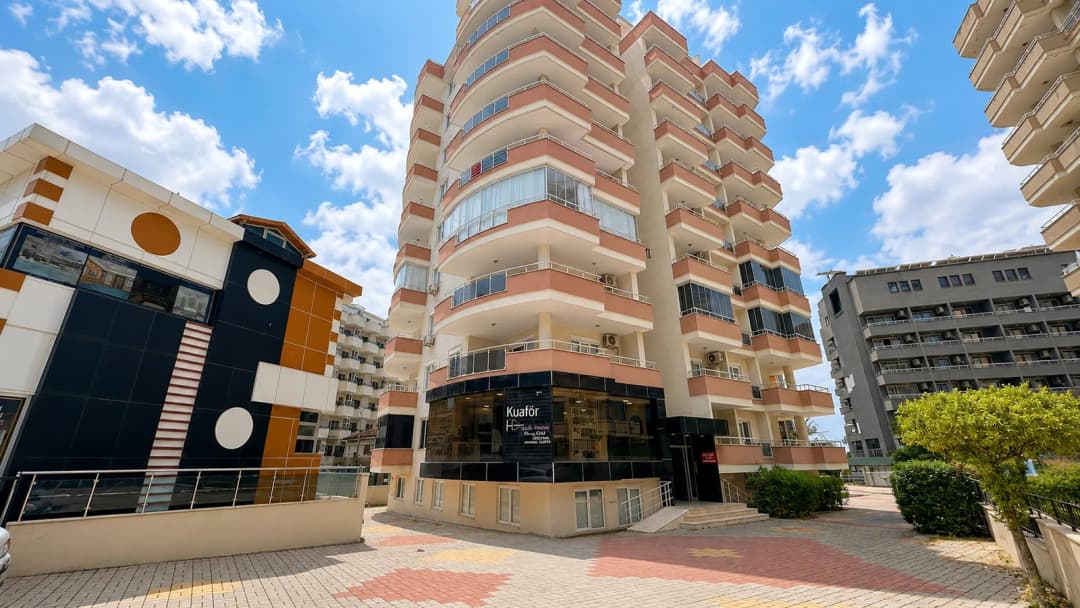 Alanya Mahmutlar’da Denize 100 Metre Mesafede Satılık Eşyalı 2+1 Daire | Alibey Apartmanı