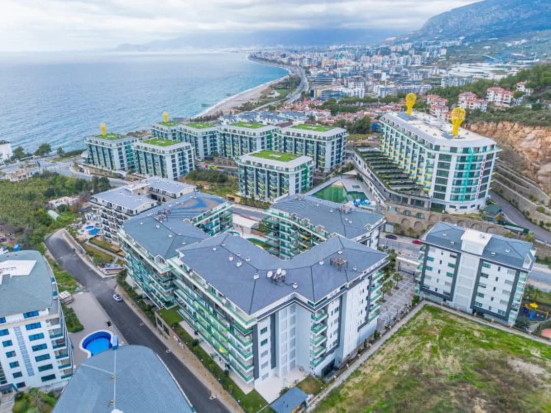 Konak Resort 1+1 Namješten Apartman S Pogledom Na Bazen – Kargıcak, 500 M Od Mora, Prilika Za Odmor I Investiciju Sa Društvenim Sadržajima