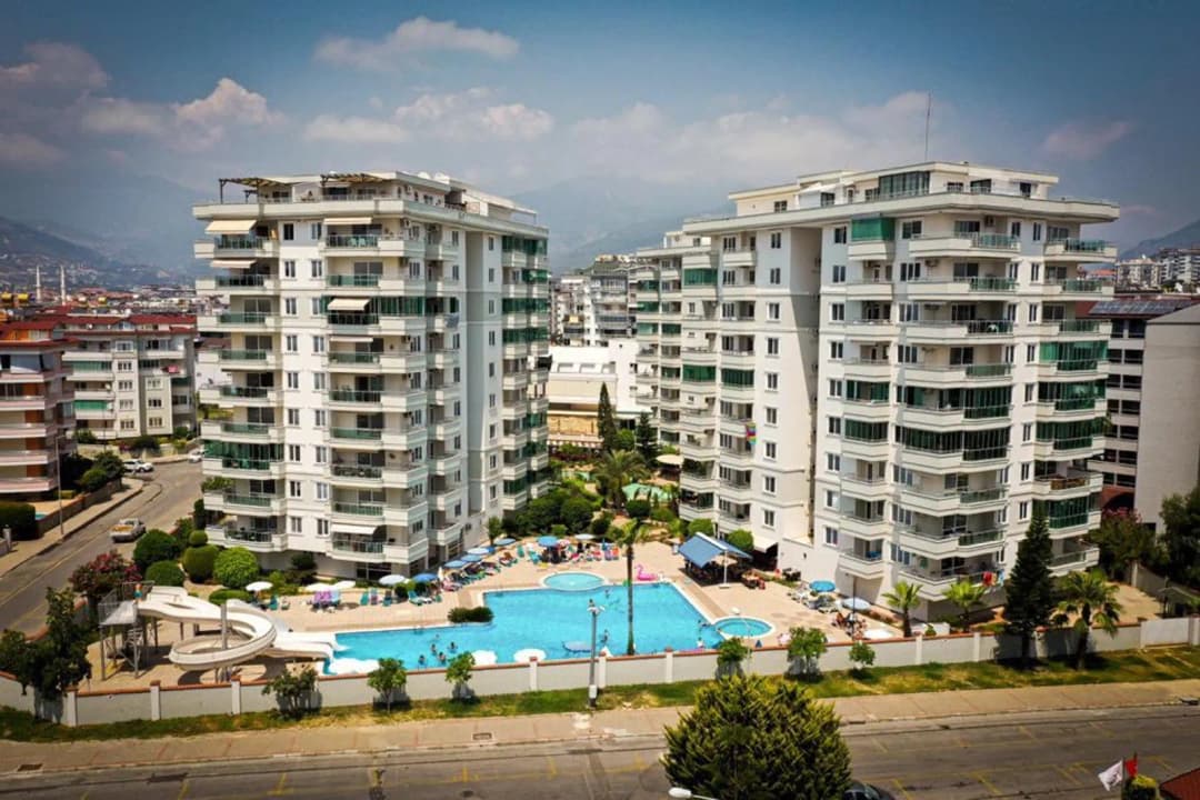Alanya Tosmur’da Denize Yakın Aktiviteli Sea Star Residence 2+1 Eşyalı Daire