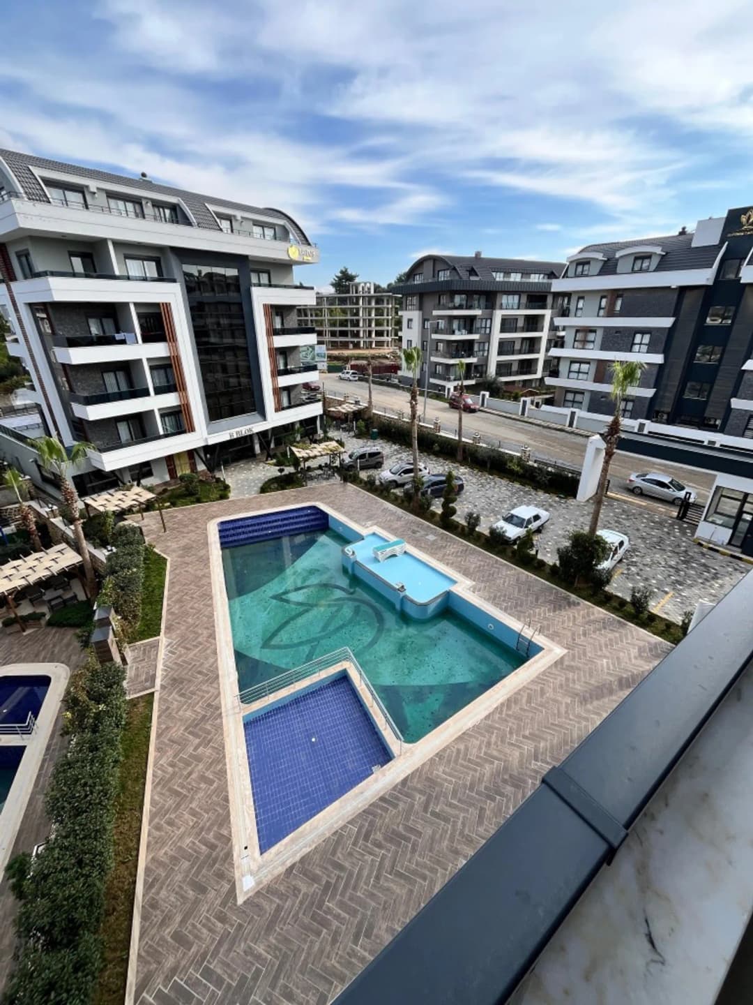 Oba / Lotus Garden 2+1 95 M² Apartment – Pool View, 3rd Floor, Close To The Sea