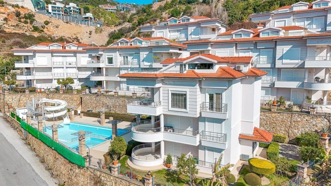 Prodaje Se Namješteni Dupleks S Vrtom 3+1 U Alanya Cikcilli – Aramis Residence