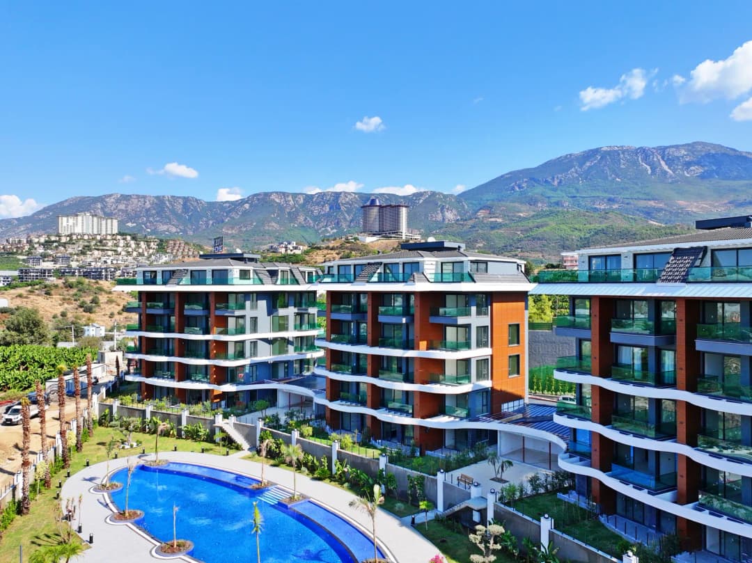 Kargicak Kavi̇ Velux Residence’ta Na Prodaji Potpuno Namješten 2+1 Stan S Pogledom Na More I Bazen