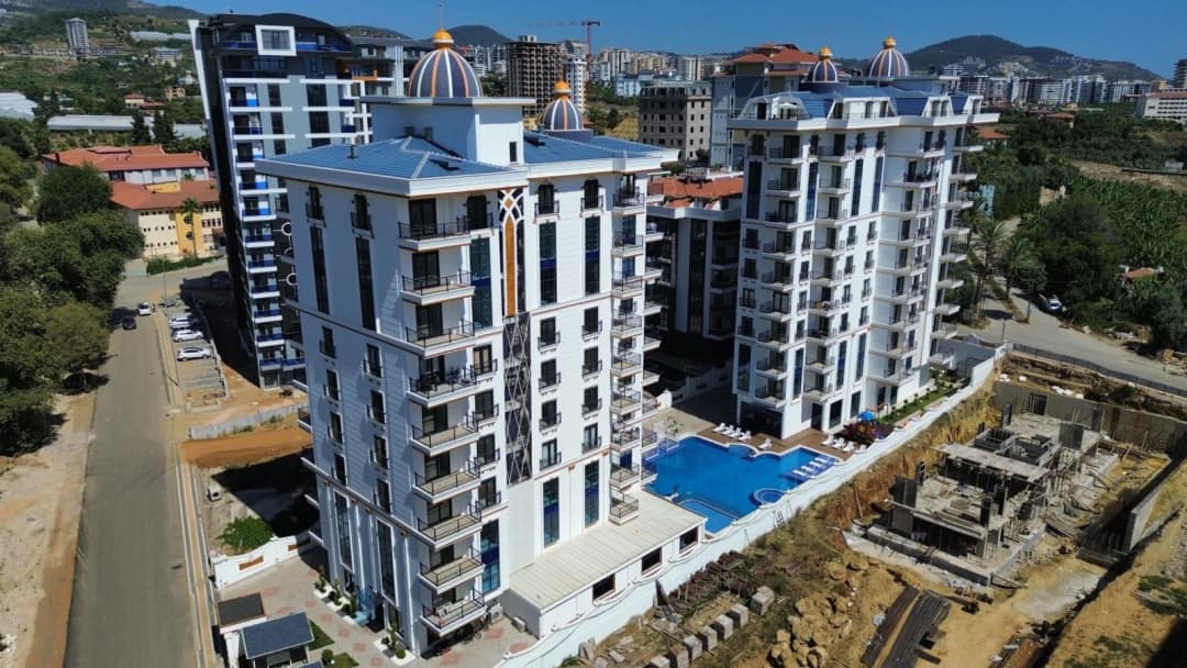 Furnished 1+1 Apartment For Sale In Volantis Tower Mahmutlar | 800 M From The Sea