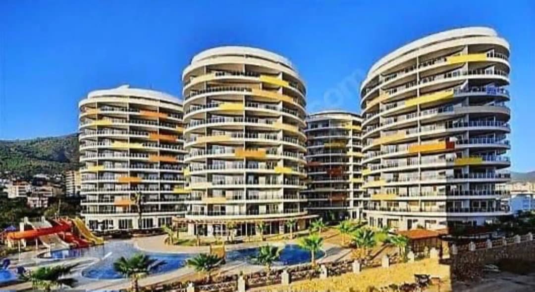 Na Prodaju 2+1 Dupleks U Vesta Garden-u, Cikcilli | Pogled Na More I Dvorac, Potpuno Namješten