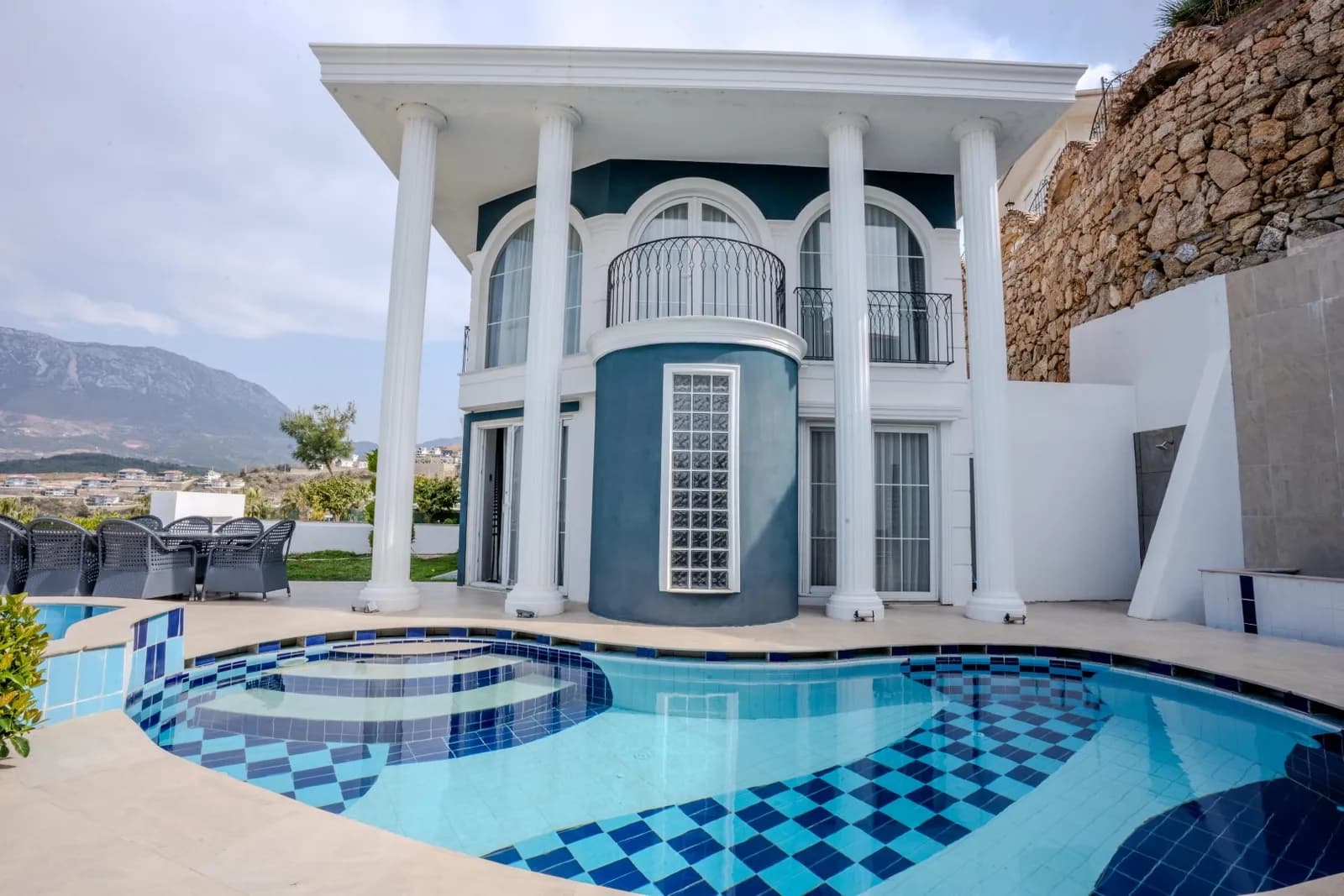 Alanya Kargıcak Luks Villa na Prodaju | Pogodna za Tursko Državljanstvo 4+1 Vila sa Pogledom na More i Bazen