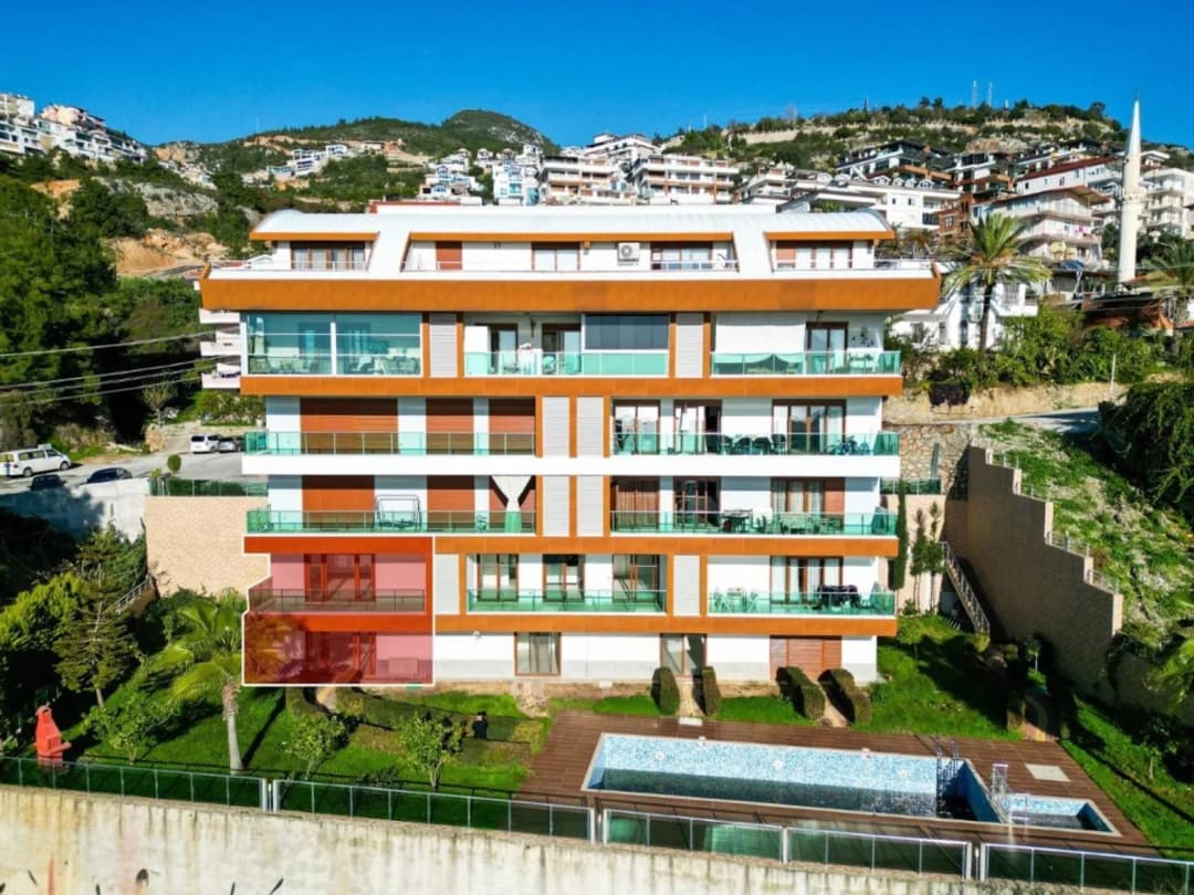 3+1 Dvoetažni Apartman S Vrtom U Kompleksu S Bazenom I Potpunim Pogledom Na More, Pogodan Za Stanovanje U Küçükhasbahçeu, Alanya.
