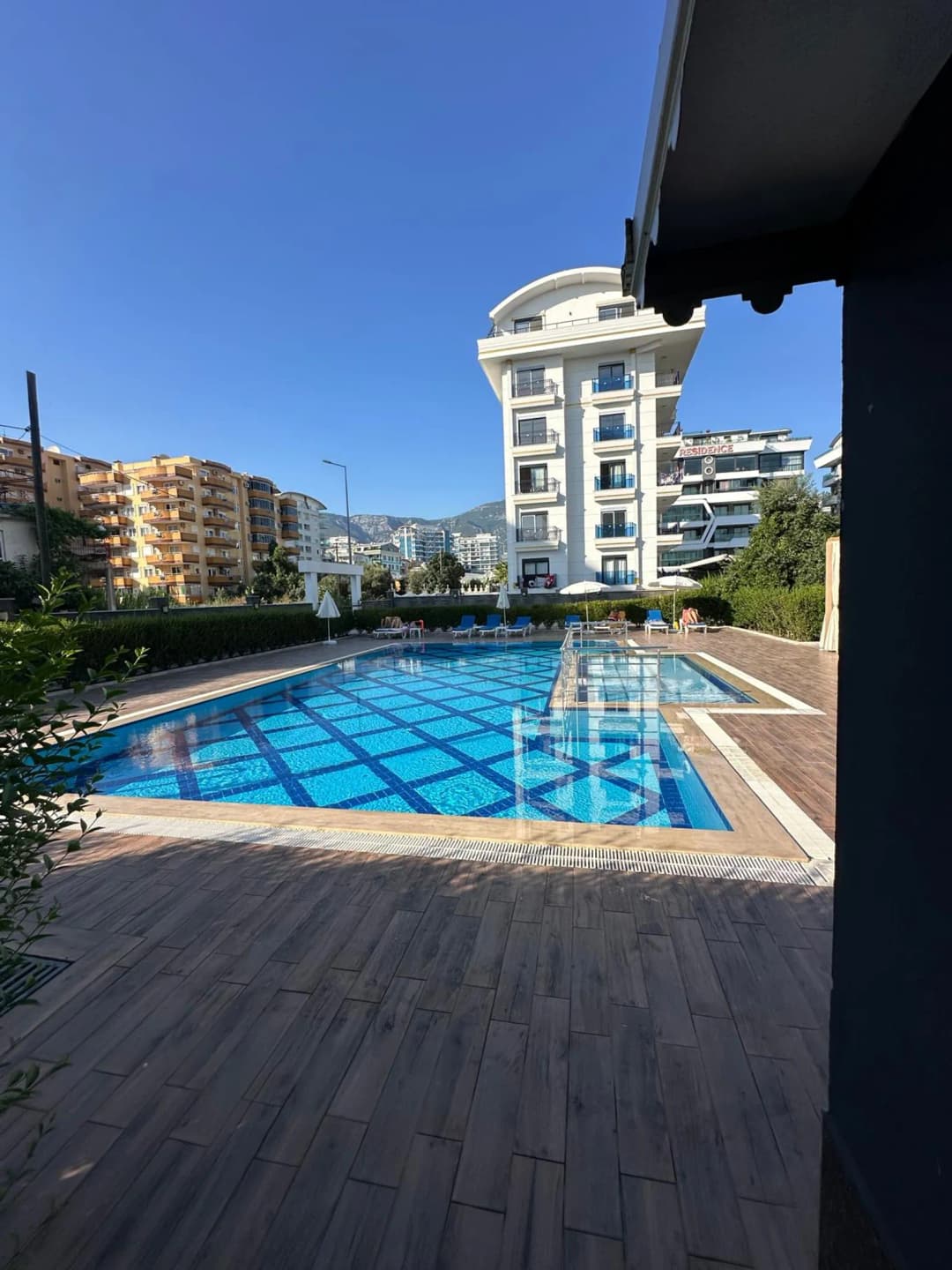 Kargıcak Arcadia Beach’te Denize Sıfır Full Eşyalı 3+1 Satılık Daire | 145 M²