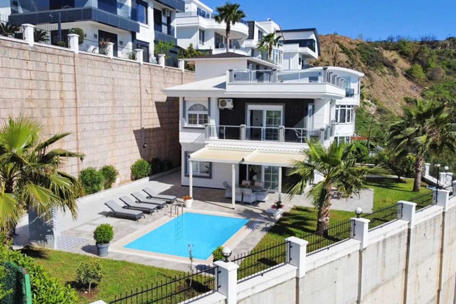 Alanya Kargıcak Satılık Lüks Villa | Vatandaşlığa Uygun | 4+1 Full Eşyalı Müstakil Havuzlu