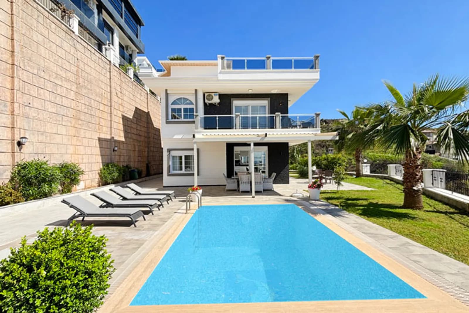 Kargıcak Alanya Meerblick 4+1 Luxusvilla | Voll möbliert zu verkaufen, mit eigenem Pool, geeignet für die Staatsbürgerschaft