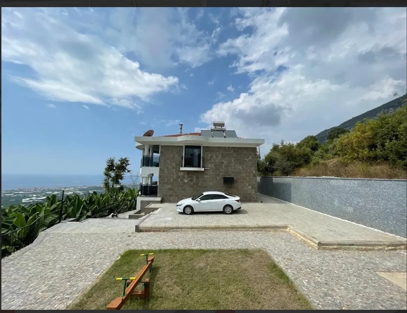 Mahmutlar’da Satılık 5+2 Lüks Villa | Deniz Manzaralı, Özel Havuzlu, Türk Hamamlı | Vatandaşlığa Uygun