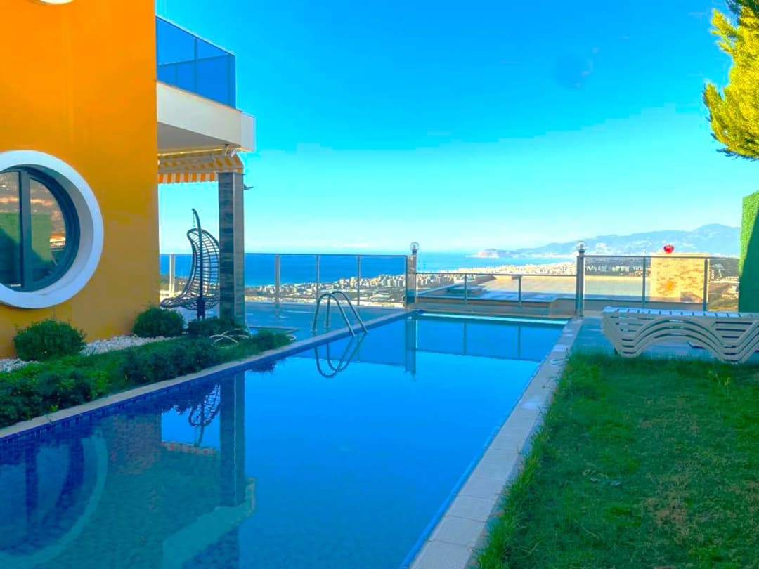 4+1 Detached Villa Eligible For Citizenship In Kargicak, Alanya | Full Sea And Castle View | Private Pool | 438 M²
