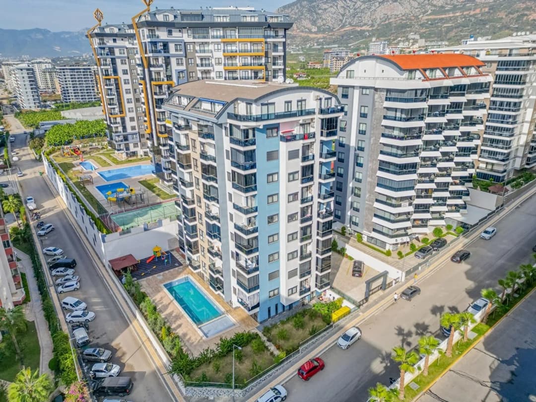 Gökgür Palace Mahmutlar’da Satılık Eşyalı 2+1 Daire | 110 M², Denize 600 M